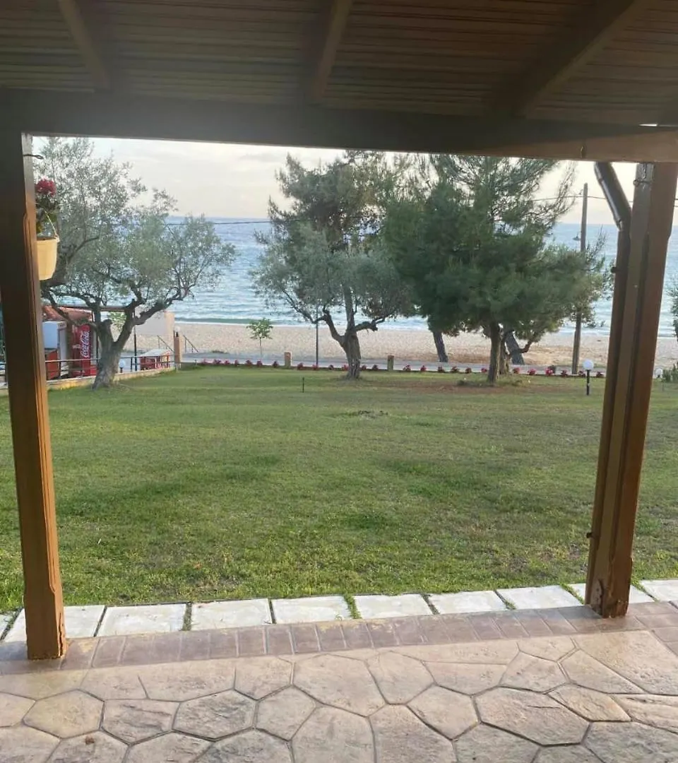 Bambola Apartments Nea Moudania 0*,