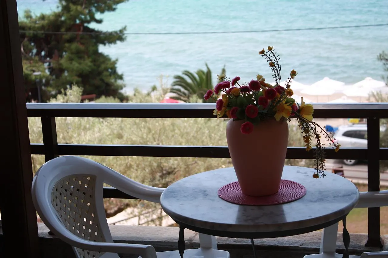 Bambola Apartments Nea Moudania